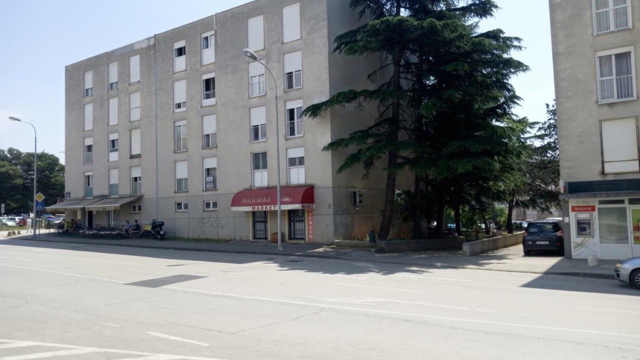 Apartments Zara- Zd Εξωτερικό φωτογραφία